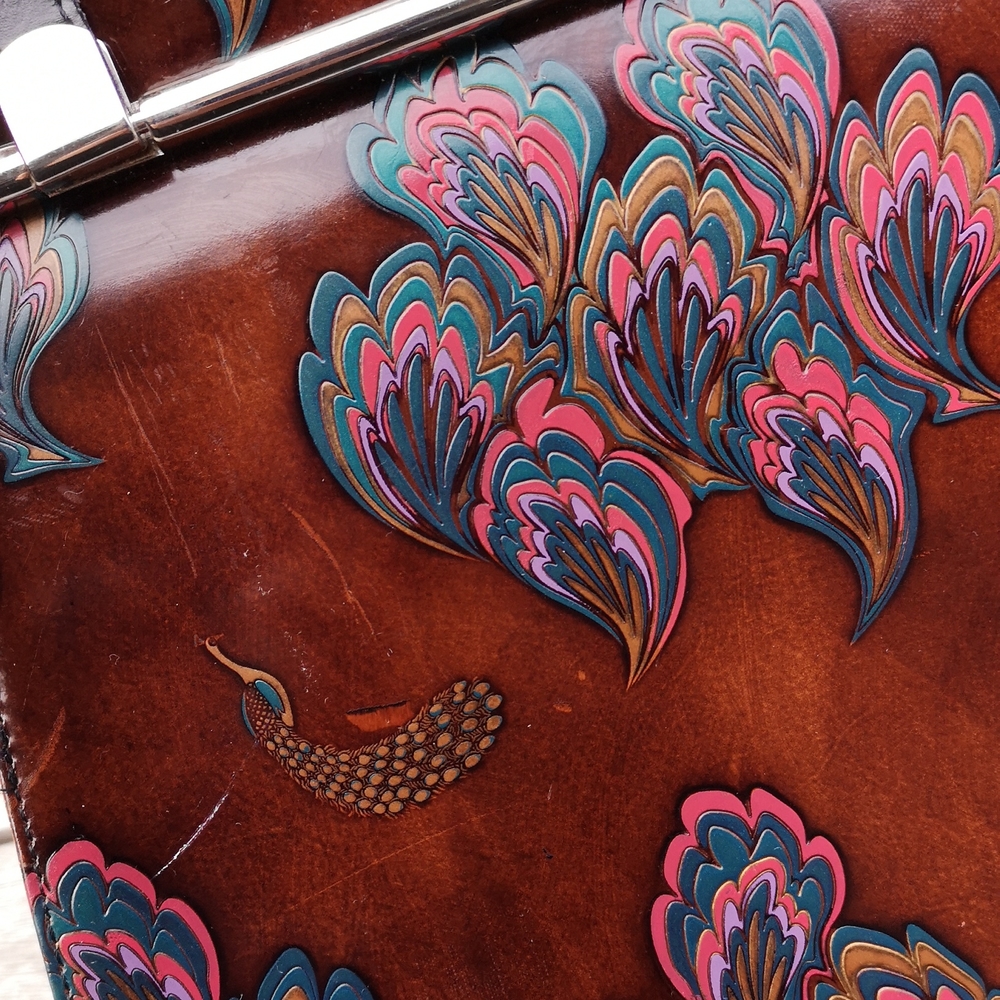 Italian Leather Stunning peacock-design bag - Picture 3 of 16